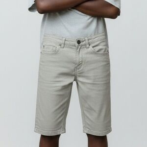 BUFFALO grey denim shorts sz 28